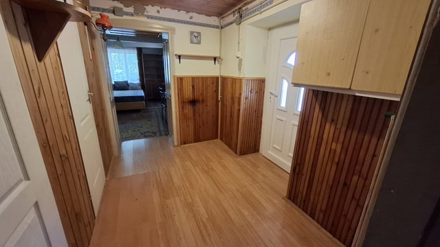 Eladó családi ház, Mendén, Tabánhegyi utcában 38 M Ft