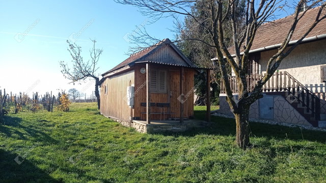 Eladó nyaraló, Zalaegerszegen 4.4 M Ft, 1 szobás