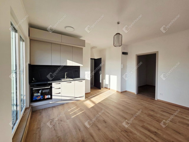 Eladó téglalakás, Székesfehérvárott 112 M Ft, 3 szobás