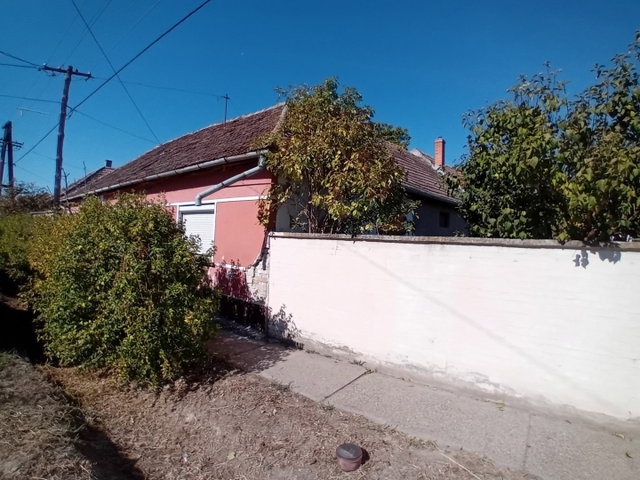 Eladó családi ház, Szeremlén 11.9 M Ft, 4 szobás