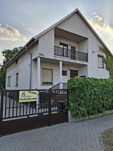 Eladó családi ház, Dabason 100 M Ft, 6 szobás