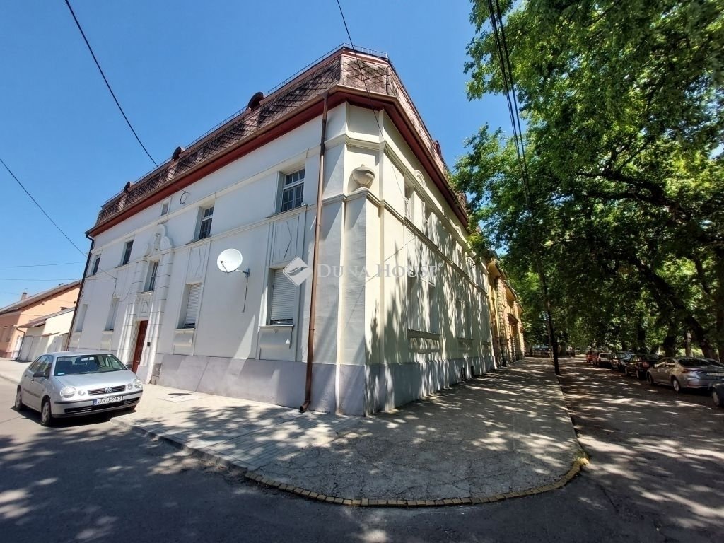 Lakás · 2 hálószoba · 121 m² · 99.990.000 Ft