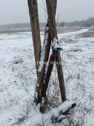 Eladó telek, Pusztavacson 8.5 M Ft / költözzbe.hu