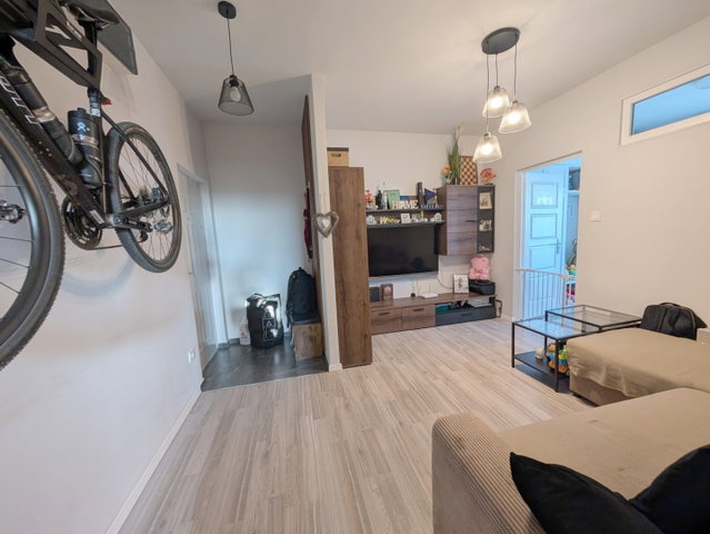 Eladó téglalakás, Budapesten, XX. kerületben 65 M Ft, 2+1 szobás