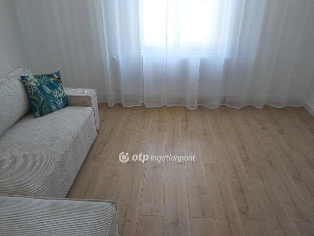Eladó téglalakás, Budapesten, VII. kerületben 69.99 M Ft
