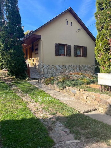 Eladó családi ház, Szebényen 18.5 M Ft, 2 szobás