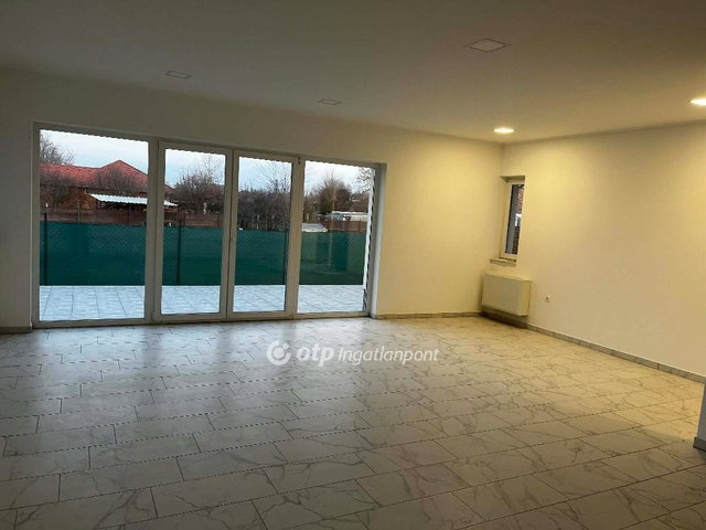 Eladó ikerház, Albertirsán 98 M Ft, 4 szobás
