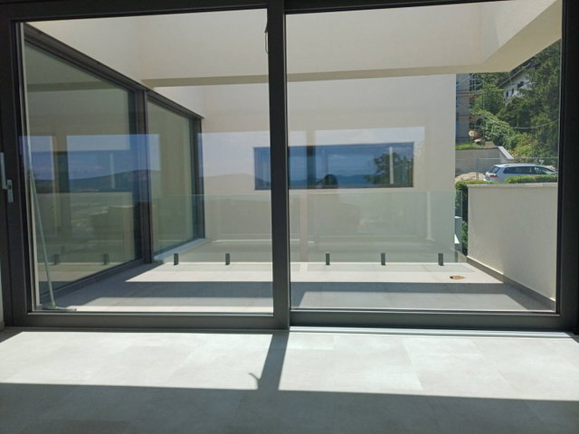 Eladó családi ház, Solymáron 299.9 M Ft, 6 szobás