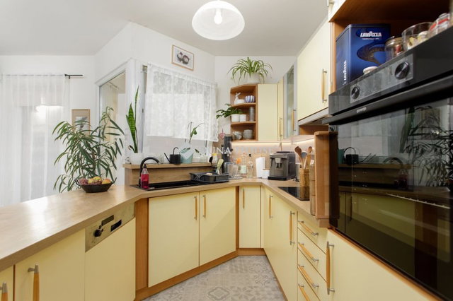Eladó családi ház, Mosonmagyaróváron 125.99 M Ft, 5 szobás