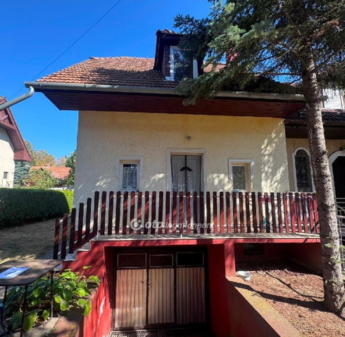 Eladó családi ház, Tiszafüreden 65 M Ft, 1+3 szobás