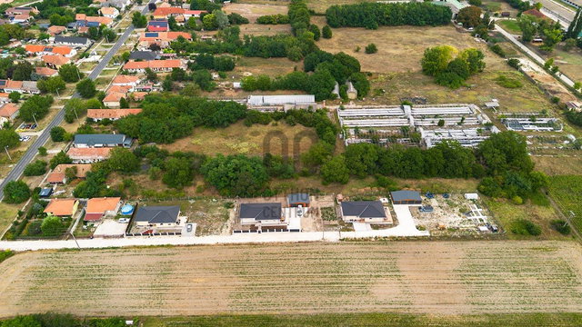 Eladó mezogazdasagi ingatlan, Szigetcsépen 285 M Ft
