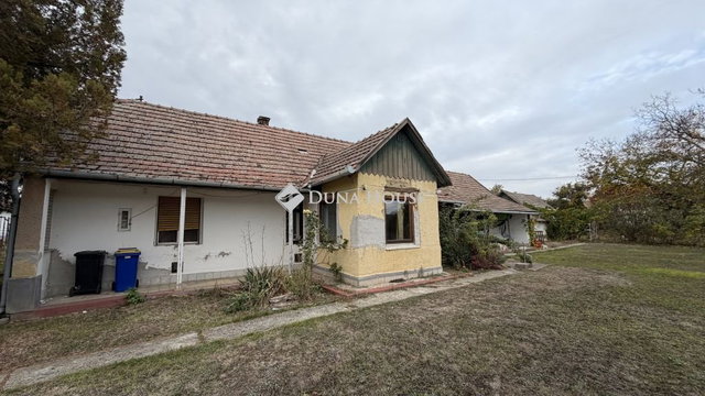 Eladó családi ház, Pándon 38 M Ft, 3 szobás