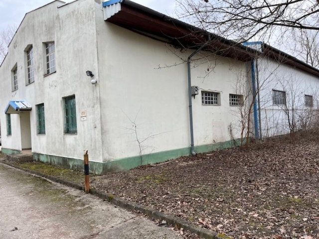 Kiadó ipari ingatlan, Tiszaújvárosban 1000 E Ft / hó