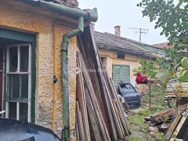 Eladó családi ház, Kecskeméten, Szélmalom utcában 50 M Ft