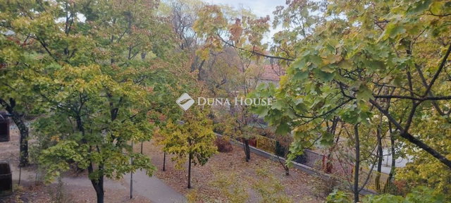 Eladó téglalakás, Budapesten, IV. kerületben, Szent Imre utcában