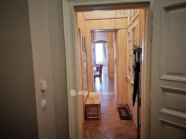 Eladó téglalakás, Budapesten, VI. kerületben 79.9 M Ft