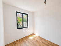 Eladó családi ház, Dunavecsén 26 M Ft, 2 szobás