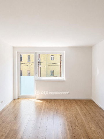 Eladó téglalakás, Székesfehérvárott 89.9 M Ft, 3 szobás