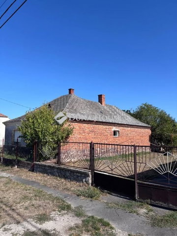 Eladó családi ház, Rábapatonán 42.9 M Ft, 2 szobás
