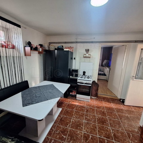 Eladó családi ház, Tamásiban 30 M Ft, 2+2 szobás