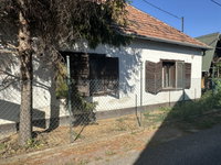 Eladó családi ház, Százhalombattán 54 M Ft, 4 szobás