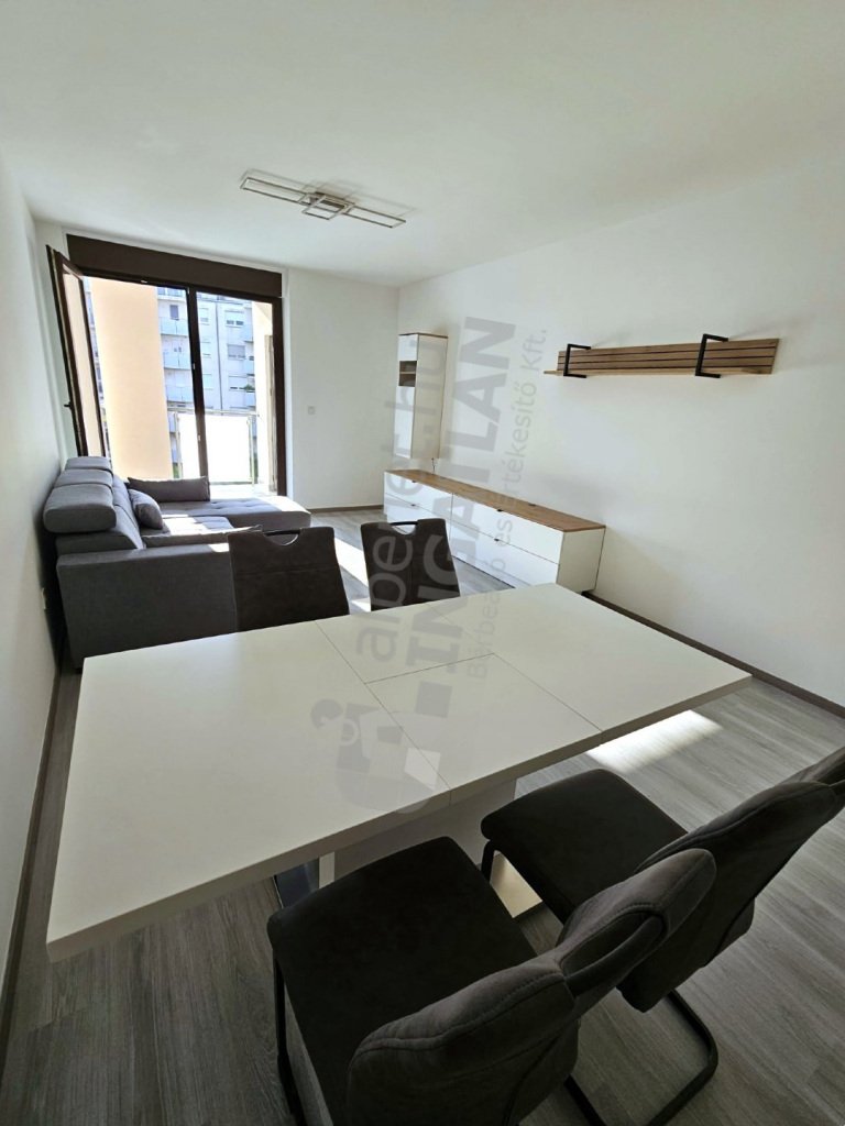 3 bed · 81m² · 600.000 ft