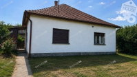 Eladó családi ház, Medinán 14.9 M Ft, 3 szobás