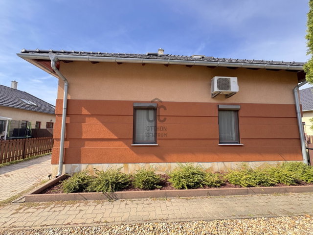 Kiadó családi ház, albérlet, Gödön 450 E Ft / hó, 5 szobás