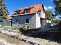 Eladó családi ház, Majosházán 75 M Ft, 6 szobás