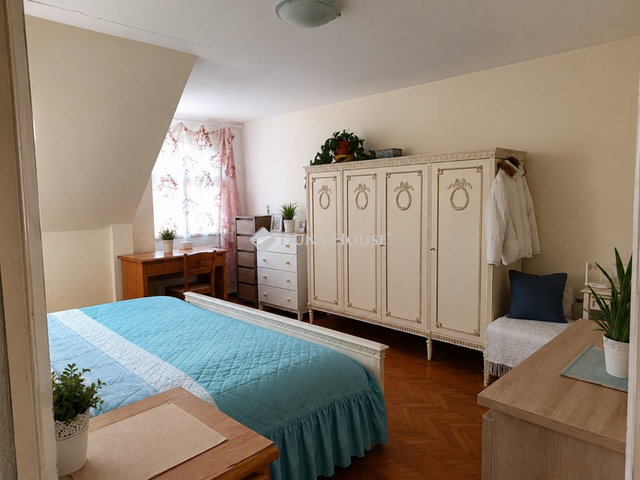 Eladó téglalakás, Szegeden 114 M Ft, 5 szobás