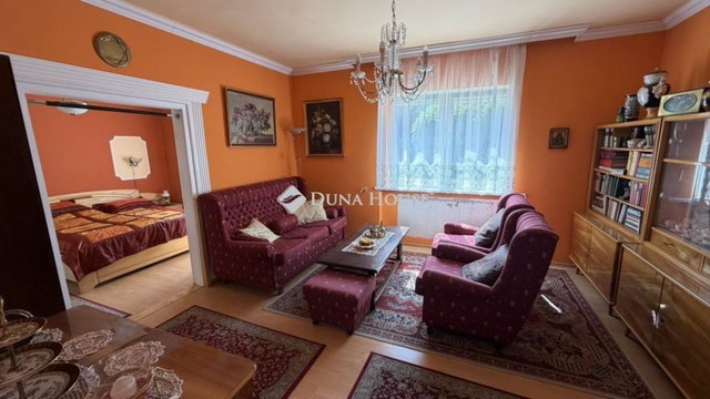 Eladó családi ház, Szombathelyen 72.9 M Ft, 2 szobás