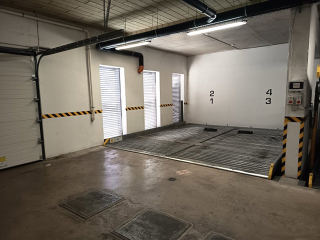 Eladó garázs, Budapesten, IX. kerületben, Bárd utcában 6.5 M Ft