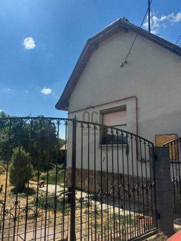 Eladó családi ház, Piliscsabán 69 M Ft, 2 szobás