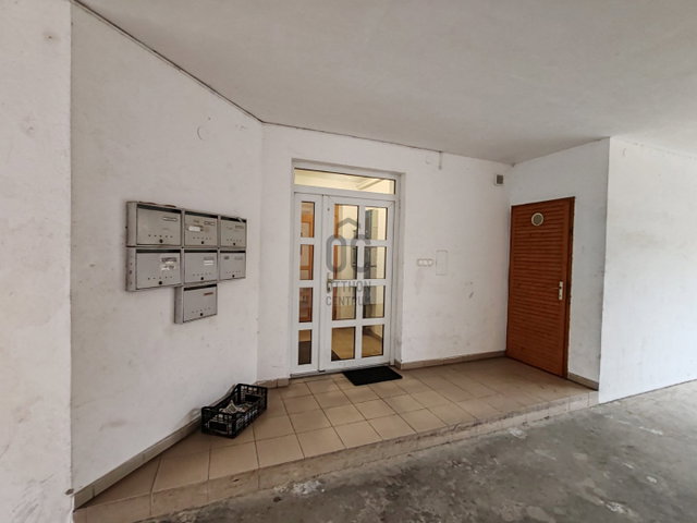 Eladó téglalakás, Győrött 105 M Ft, 3 szobás
