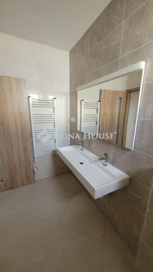 4 bed · 96m² · 118.900.000 ft