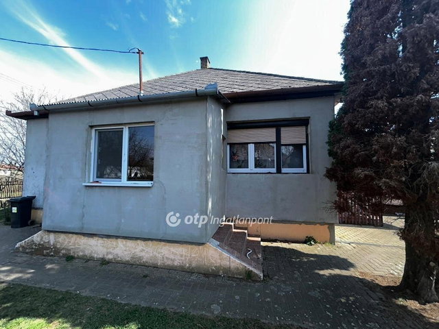 Eladó családi ház, Nyírmihálydin 21.9 M Ft, 2+1 szobás
