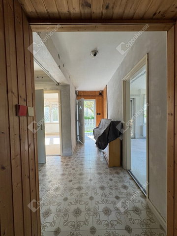 Eladó családi ház, Keszthelyen 130 M Ft, 6 szobás