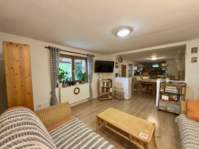 Eladó családi ház, Pécsett 93.9 M Ft, 4 szobás