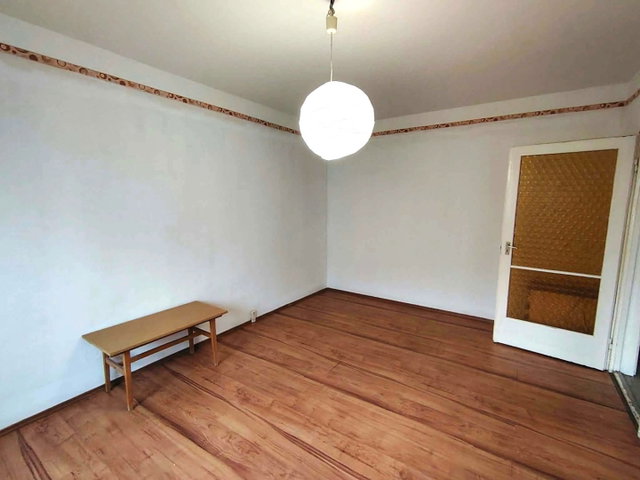 Eladó panellakás, Székesfehérvárott 43.5 M Ft, 2 szobás