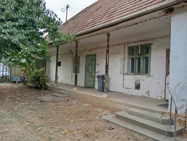 Eladó családi ház, Várdombon 13.3 M Ft, 3 szobás