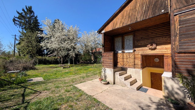 Eladó nyaraló, Balatonkenesén 39.85 M Ft, 3 szobás