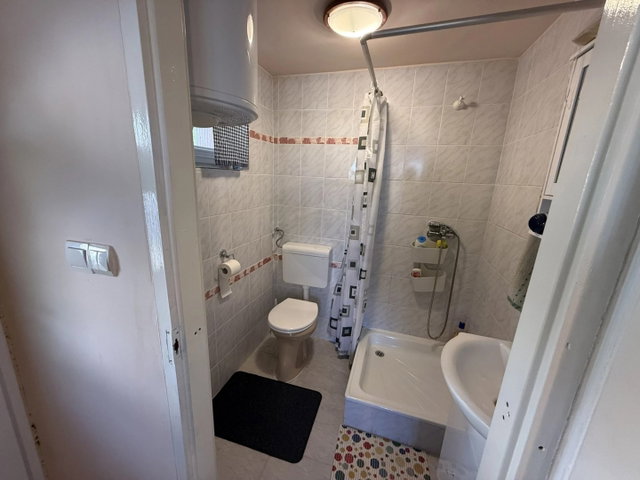 Eladó családi ház, Biatorbágyon 43.9 M Ft, 1 szobás