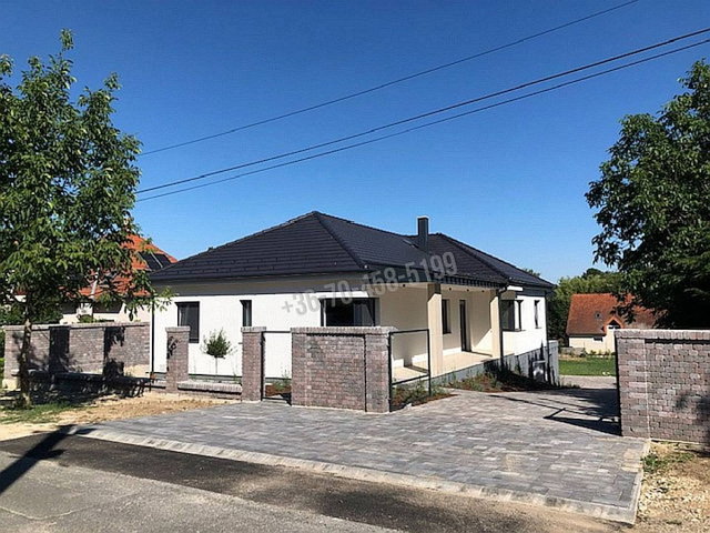 Eladó családi ház, Balatongyörökön 259 M Ft, 4 szobás
