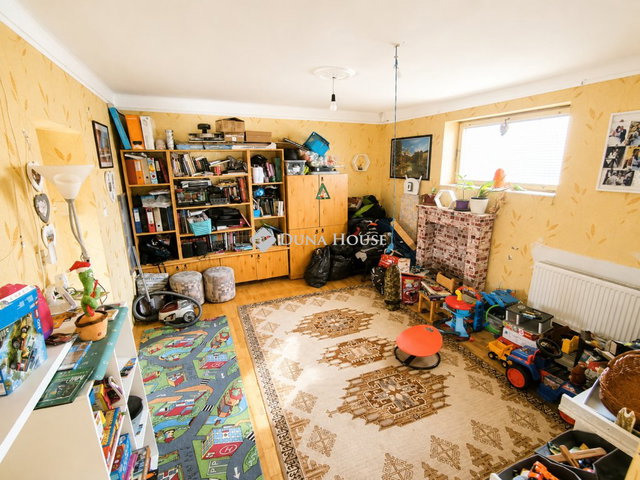 Eladó családi ház, Üllőn 79.199 M Ft, 4 szobás