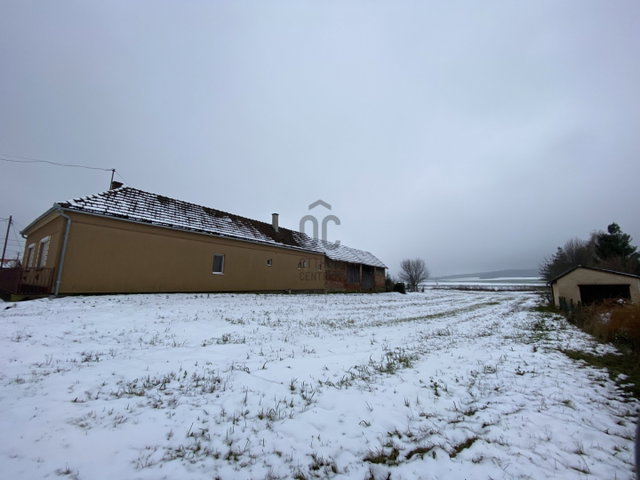 Eladó telek, Magyarszentmiklóson 5.5 M Ft / költözzbe.hu