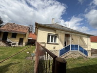 Eladó családi ház, Herenden 62 M Ft, 3 szobás