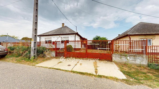 Eladó családi ház, Nagykállóban 34.5 M Ft, 2 szobás