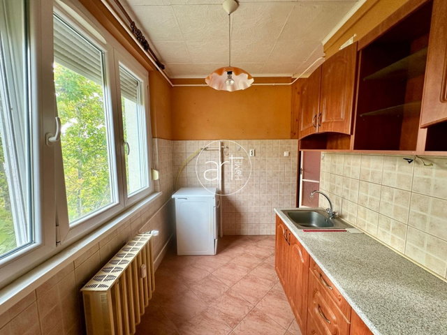 Eladó panellakás, Szegeden, Róna utcában 45 M Ft, 2 szobás