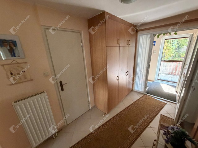 Eladó családi ház, Keszthelyen 98.5 M Ft, 5 szobás