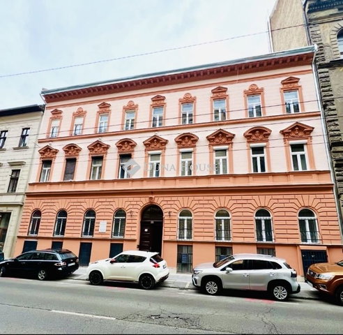 Kiadó téglalakás, albérlet, VI. kerületben, Izabella utcában